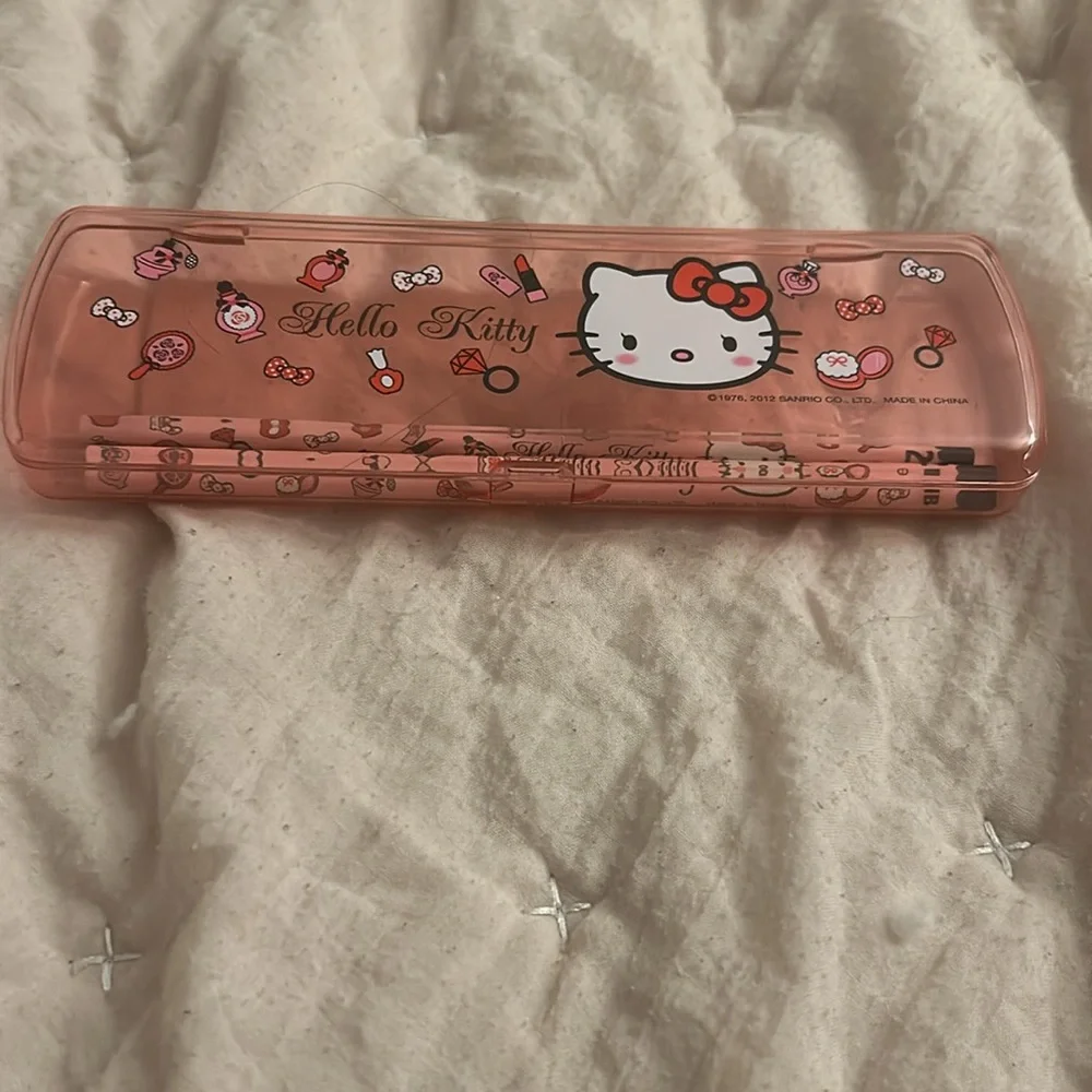 Hello Kitty Pencil Case with Two Pencils
